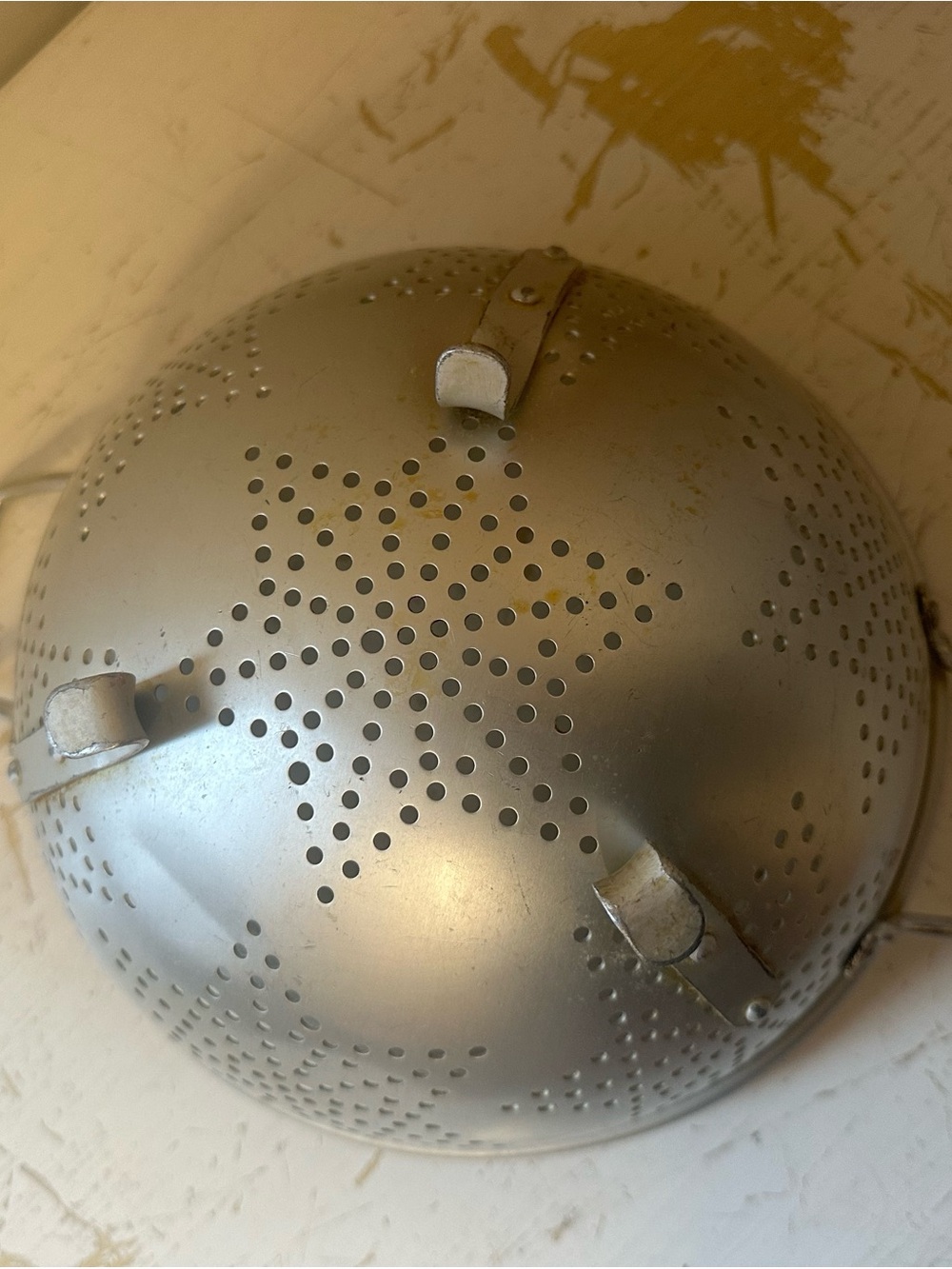 Aluminum Star-Pattern Colander - Silver - Picture 4 of 6